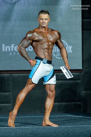 MEN'S ATHLETIC OVERALL